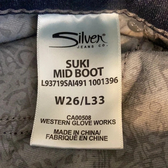 Silver Suki Mid Boot Fluid Denim Dark Wash Embellished Jeans - Size 26 - Picture 8 of 11